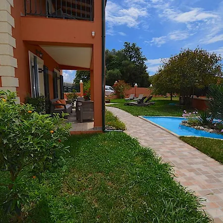 Villa Alex Sinarades